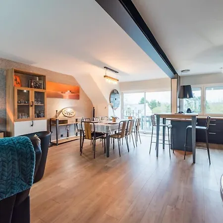 Maison Avec Terrasse Proche Et Port De *
